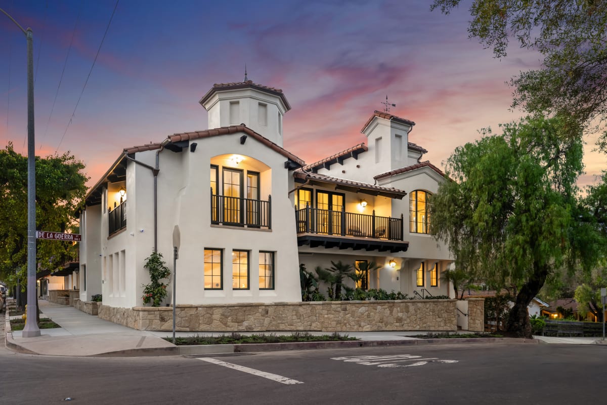 Casa Riviera - view 2